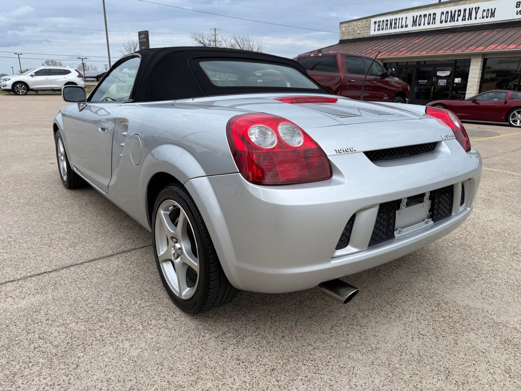 Used 2003 Toyota MR2 image 5