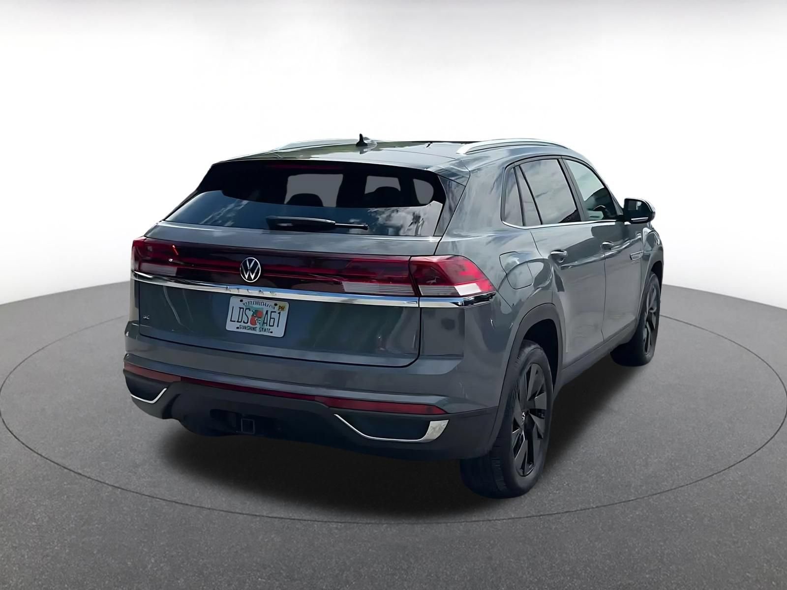 Used 2026 Volkswagen Atlas Cross Sport SE FWD image 14