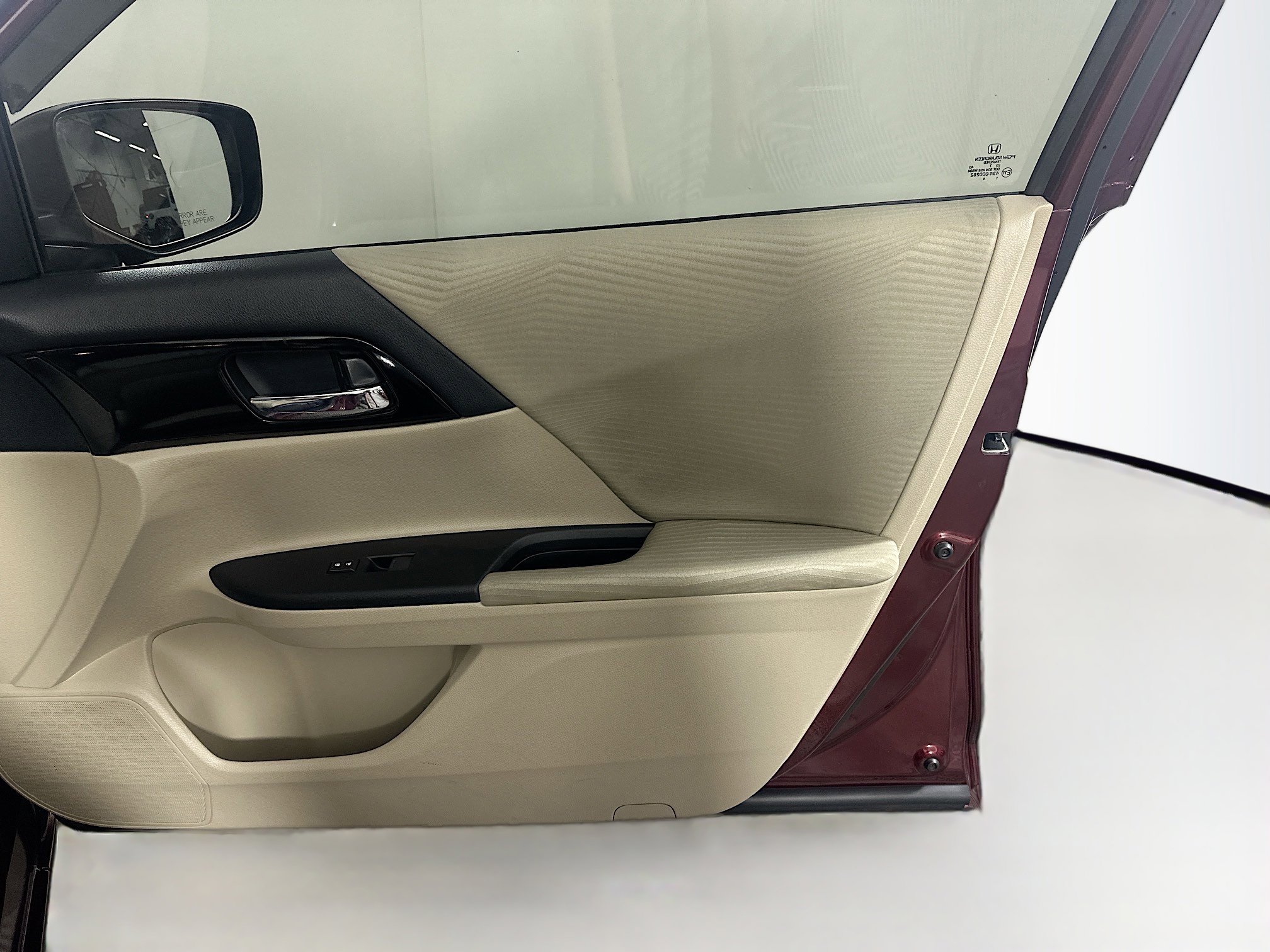 Used 2017 Honda Accord LX image 29