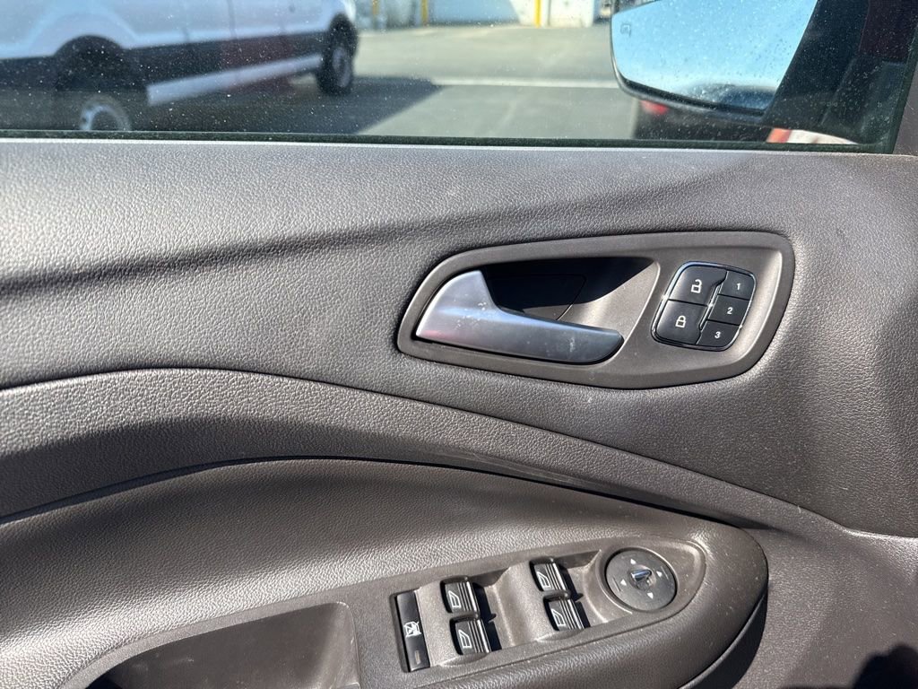 Used 2014 Ford Escape Titanium image 10