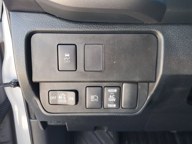 Used 2021 Toyota Tacoma TRD Sport w/ Technology Package image 19