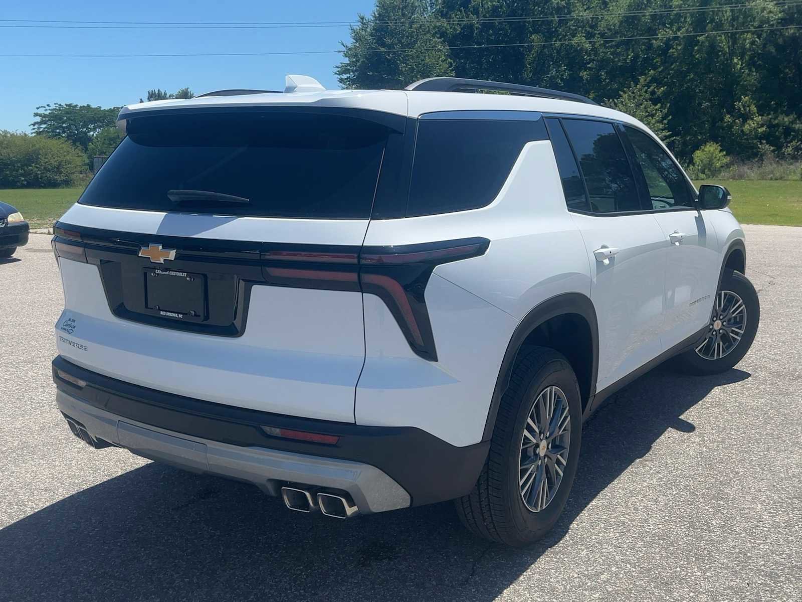 New 2026 Chevrolet Traverse LT FWD image 6