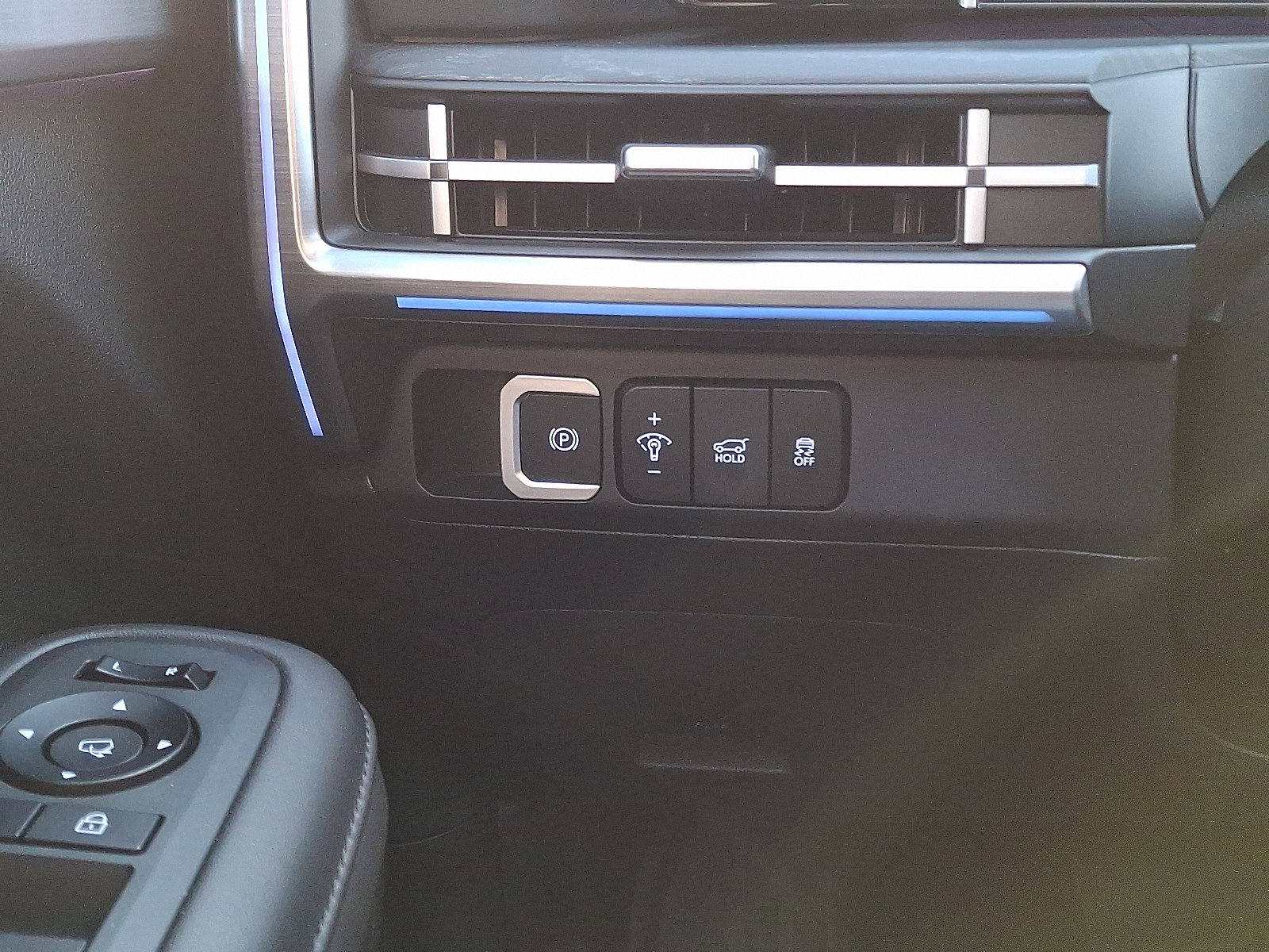 Used 2024 Hyundai Santa Fe Limited image 27