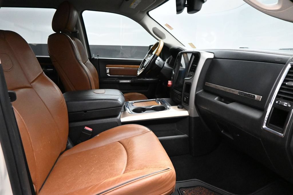 Used 2018 RAM 1500 Laramie Longhorn RWD image 14