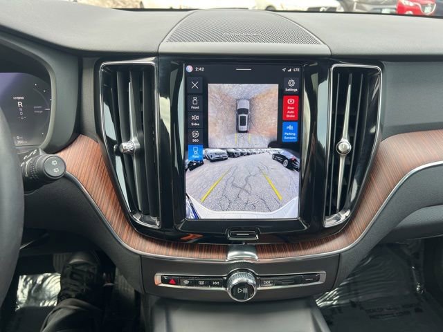 Certified 2024 Volvo XC60 T8 Plus w/ Protection Package Premier image 35