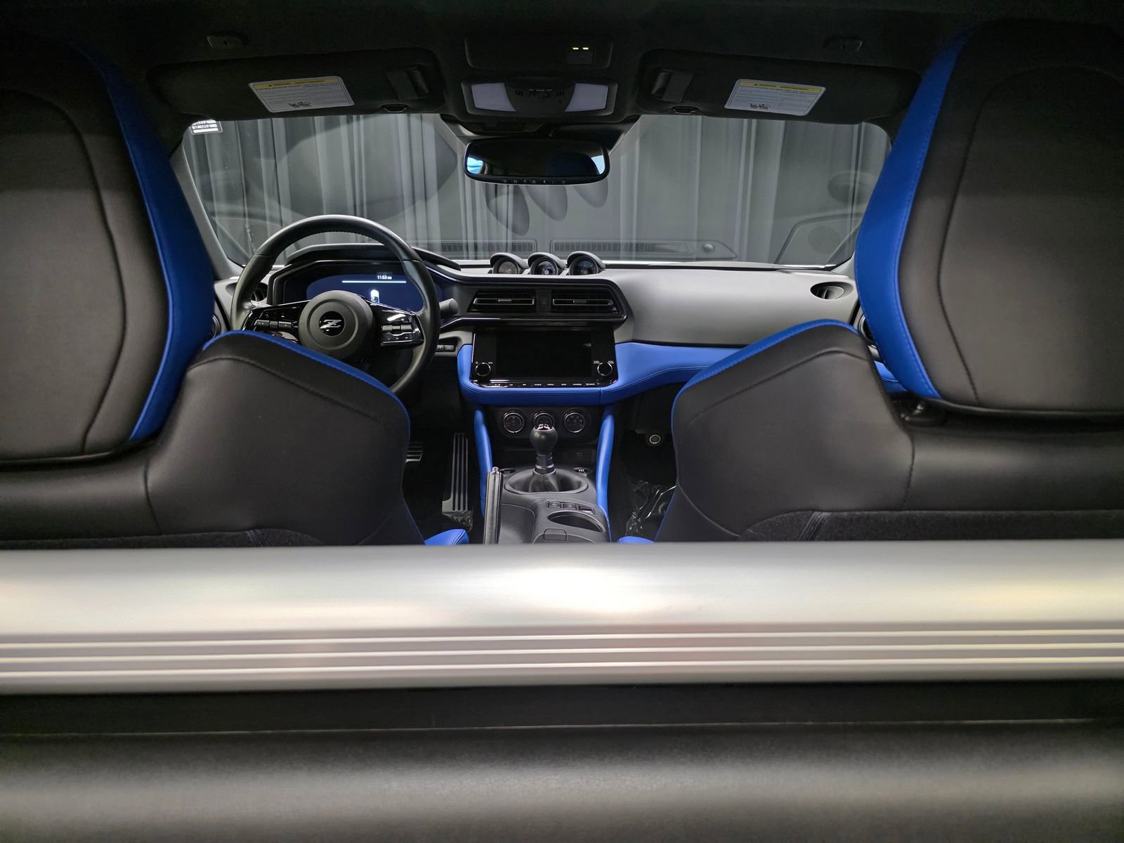 Used 2024 Nissan Z Performance w/ Floor Mat Package RWD image 2