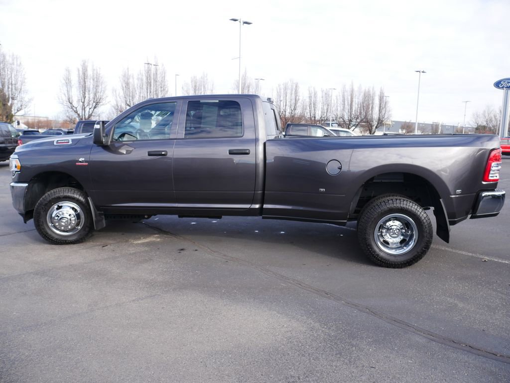 Certified 2024 RAM 3500 Tradesman w/ Chrome Appearance Group image 21