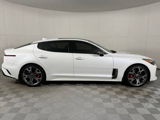 Used 2018 Kia Stinger GT2 AWD/4WD image 9