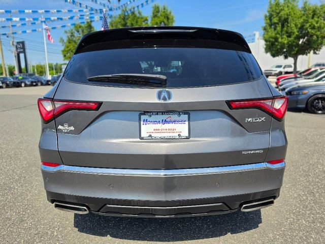 Used 2023 Acura MDX SH-AWD w/ Technology Package image 4