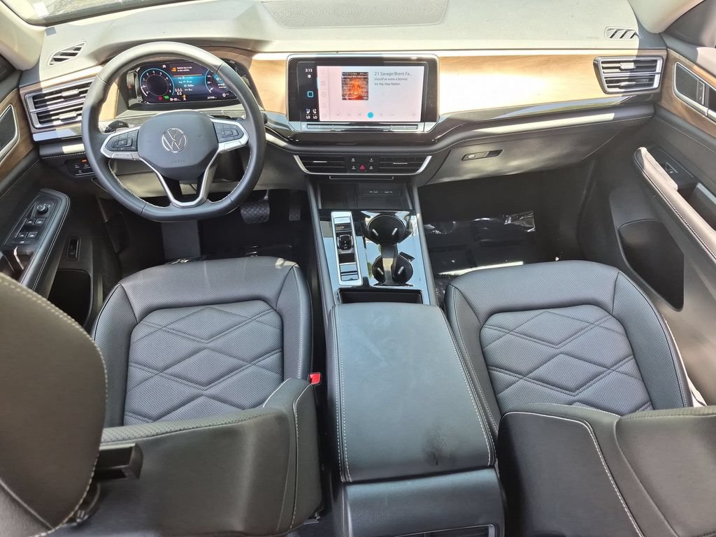 Used 2025 Volkswagen Atlas SE FWD image 25
