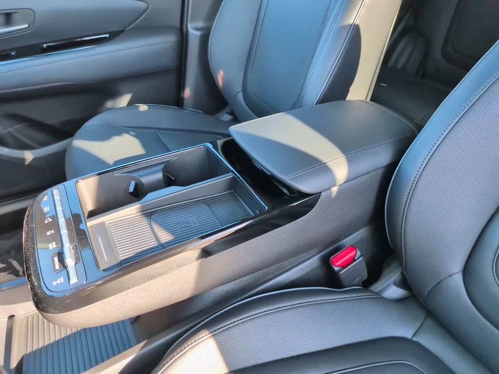Certified 2025 Hyundai Tucson Limited image 21