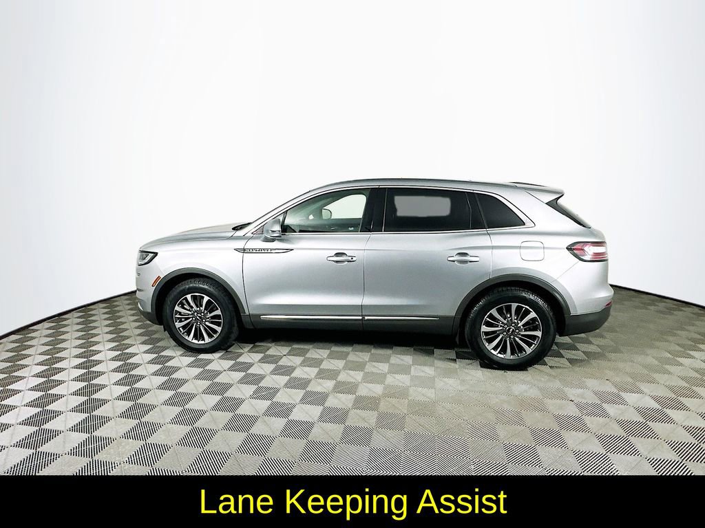 Used 2022 Lincoln Nautilus Reserve image 6