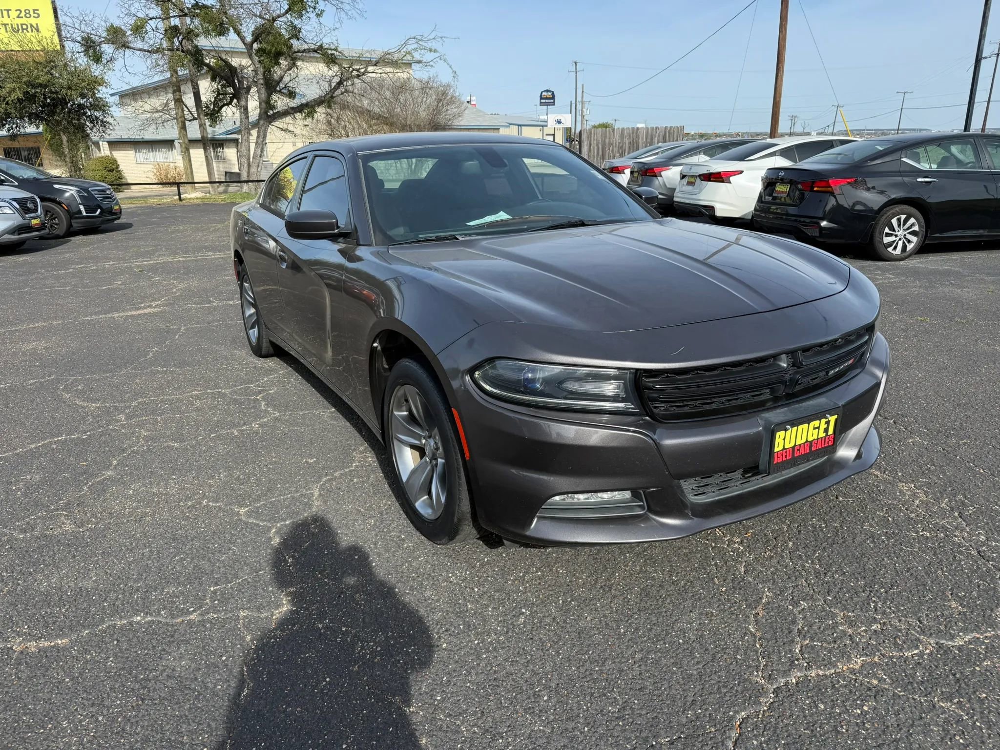 Used 2016 Dodge Charger SXT image 3