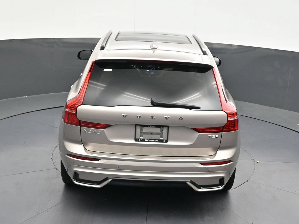 Used 2025 Volvo XC60 T8 Plus w/ Protection Package Premier AWD/4WD image 13