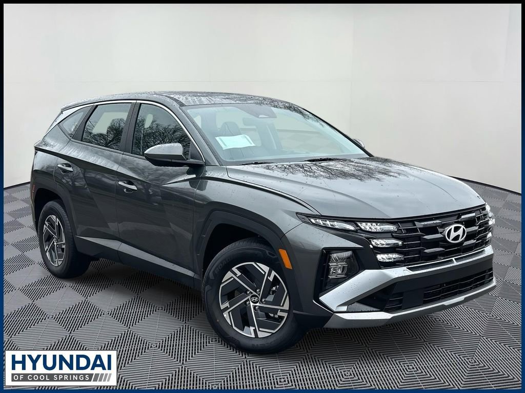 New 2026 Hyundai Tucson Blue SE image 1