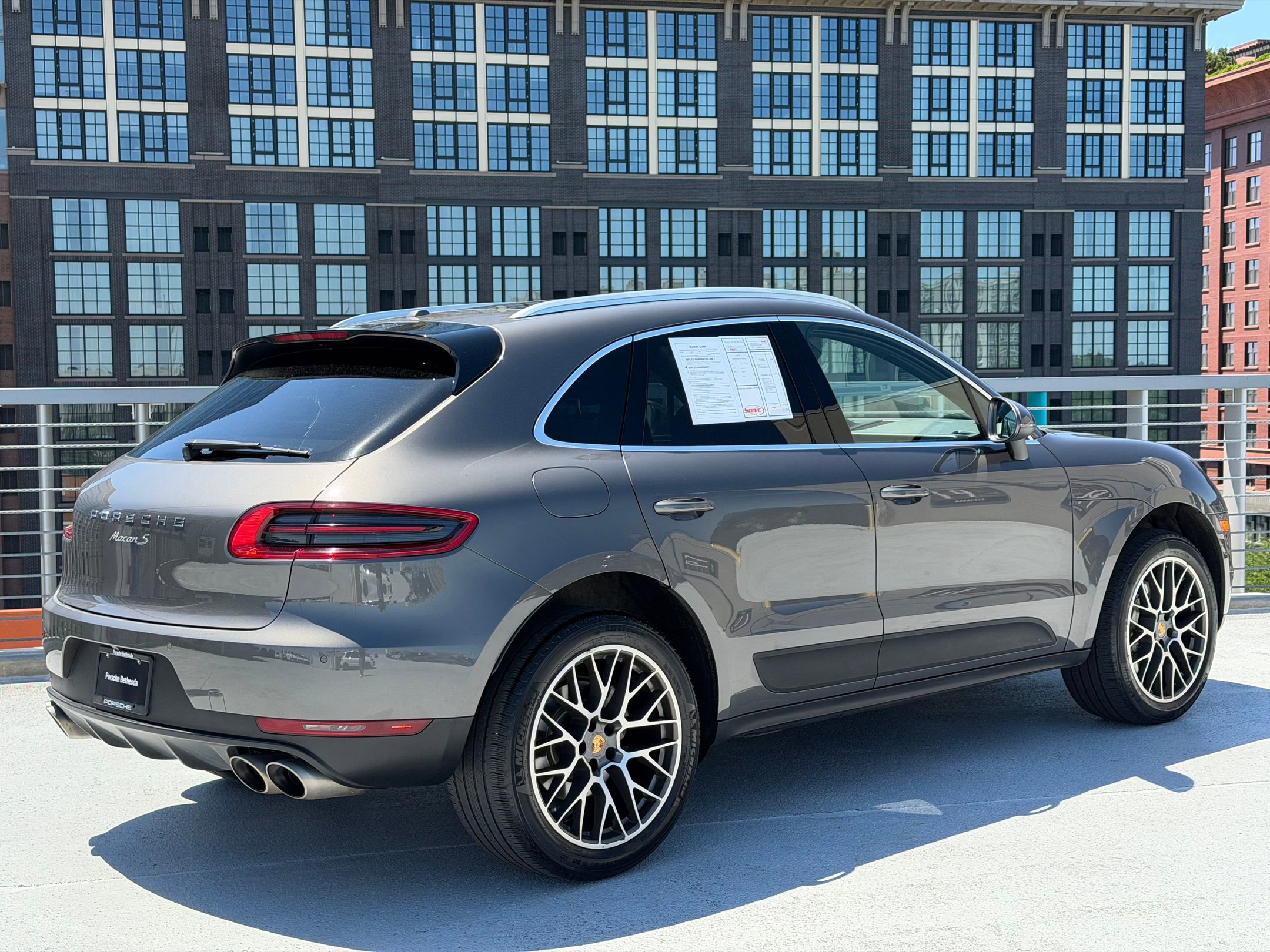 Used 2016 Porsche Macan S AWD/4WD image 7