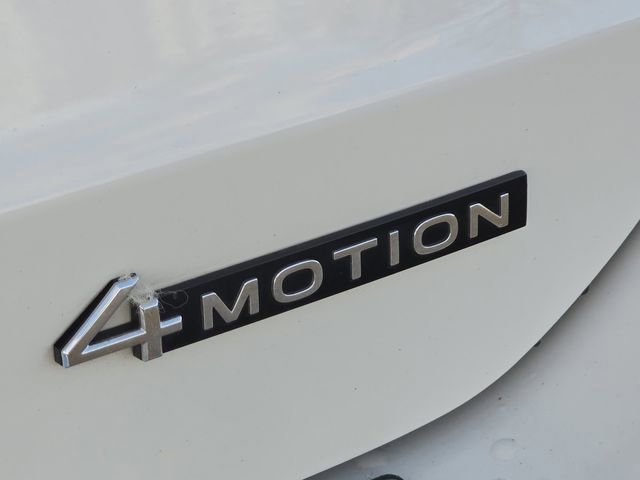 Used 2023 Volkswagen Taos SE w/ Panoramic Sunroof Package image 15