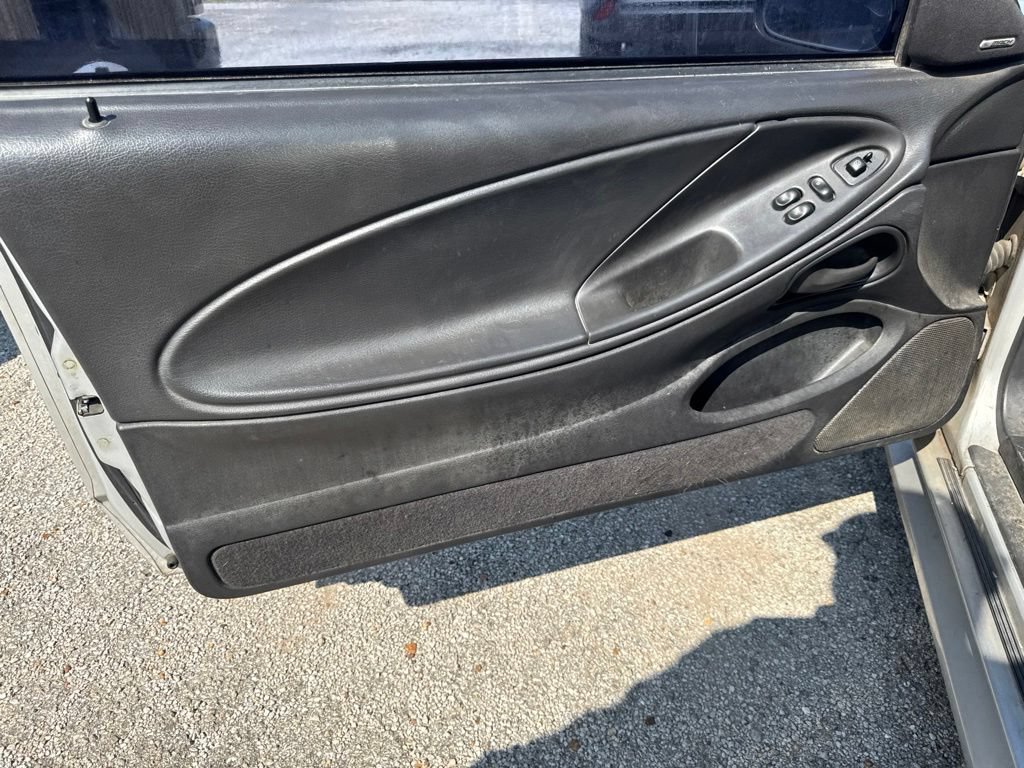 Used 2000 Ford Mustang Coupe RWD image 8