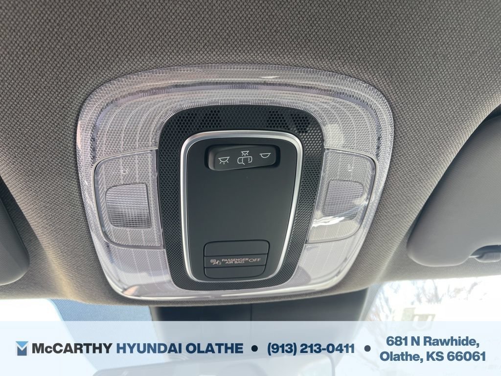 Used 2025 Hyundai Elantra Sport FWD image 23