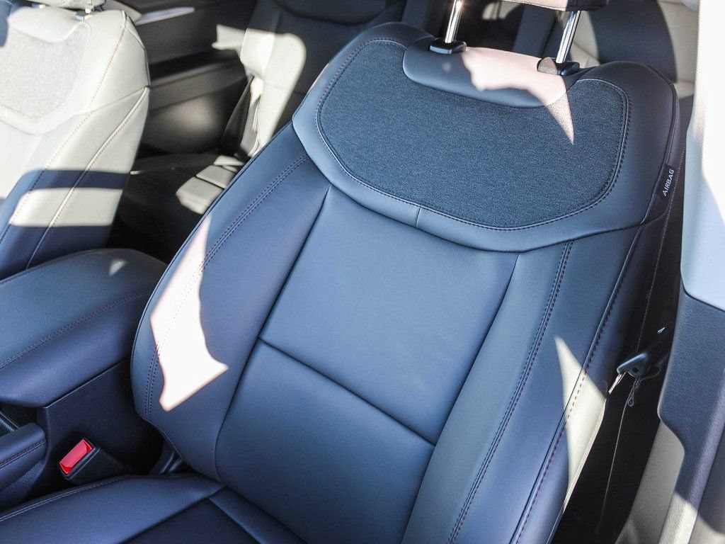 New 2026 Ford Explorer Active w/ Active Comfort Package RWD image 28