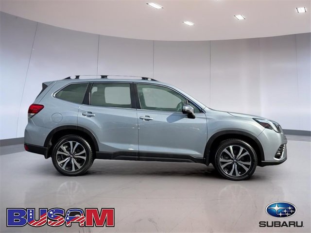 Used 2023 Subaru Forester Limited image 3