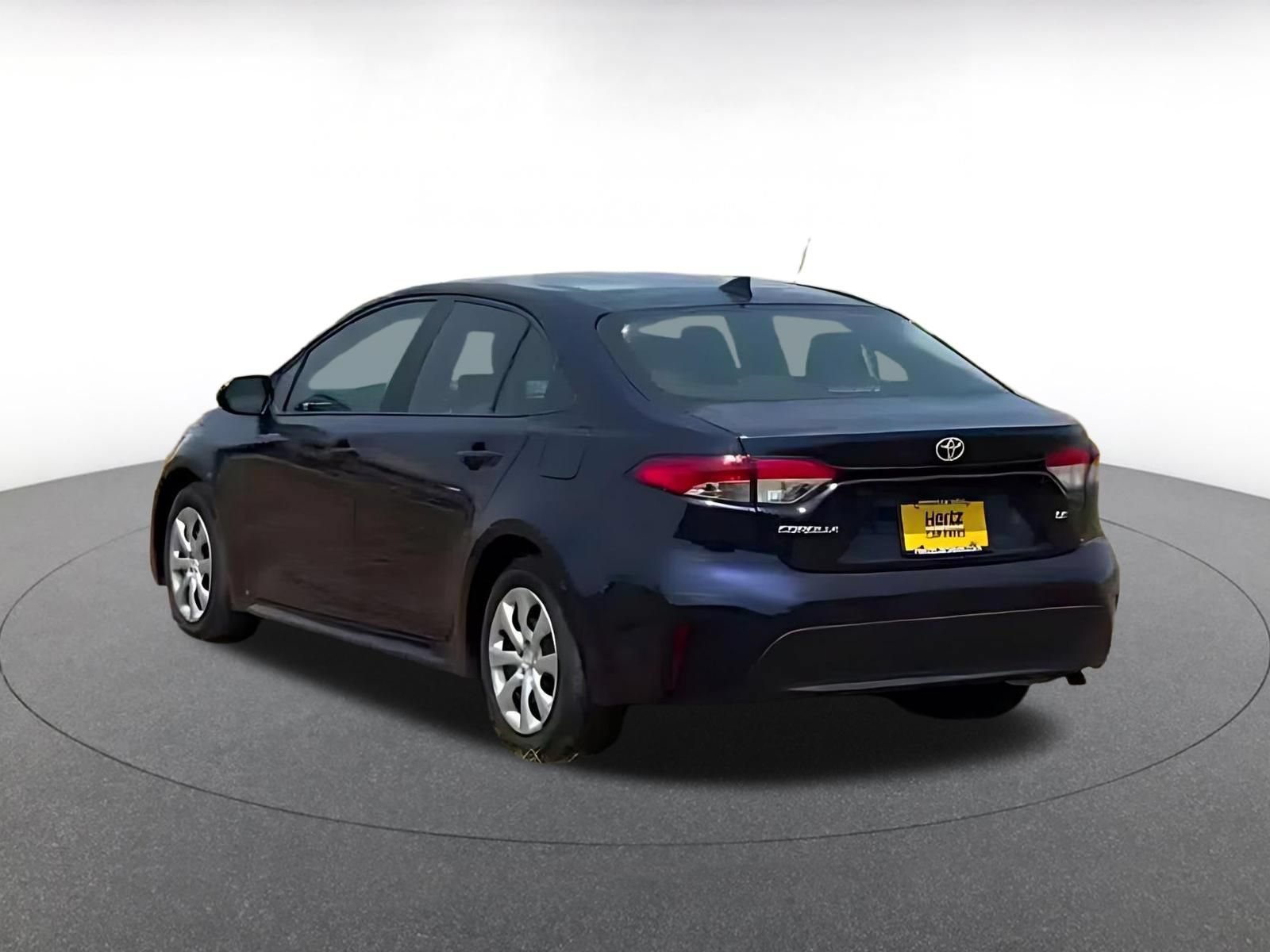 Used 2025 Toyota Corolla LE FWD image 10