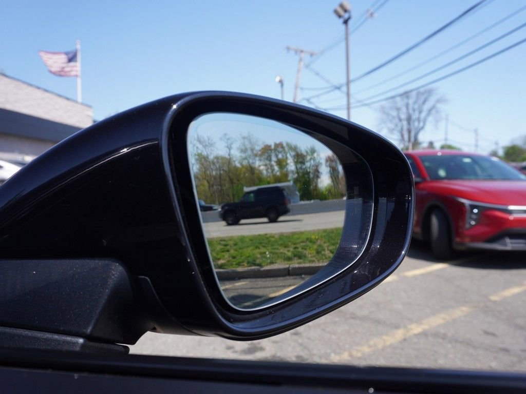 Used 2022 Porsche Taycan RWD image 43