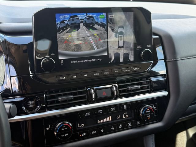 Used 2025 Nissan Pathfinder SL image 20