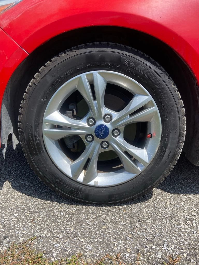 Used 2014 Ford Focus SE FWD image 9