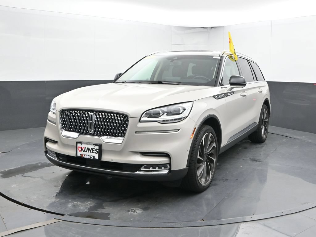 Used 2024 Lincoln Aviator Reserve w/ Equipment Group 201A AWD/4WD image 5