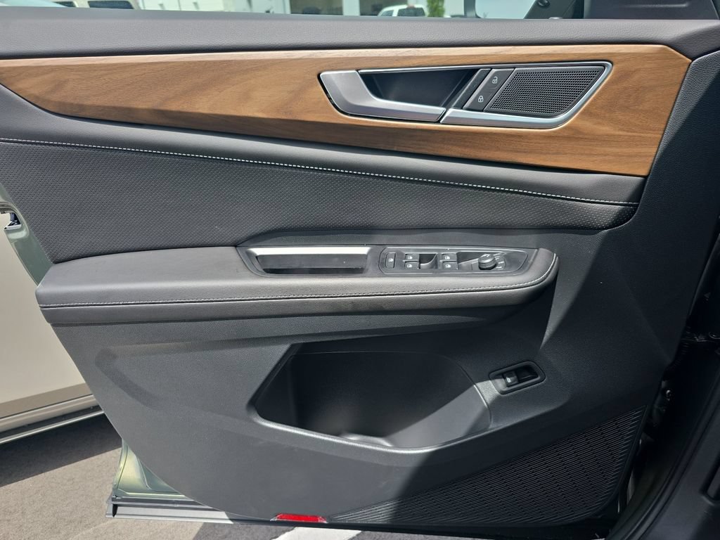 New 2026 Volkswagen Atlas SE FWD image 22