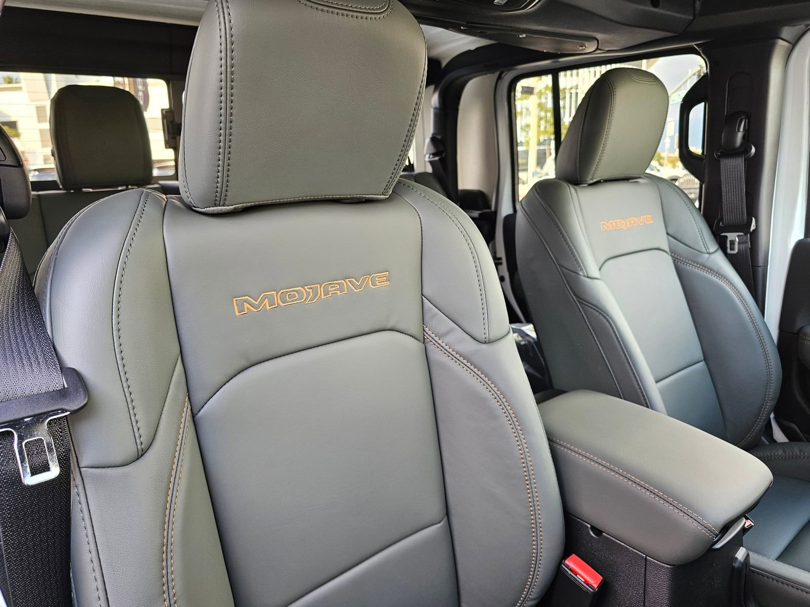 New 2026 Jeep Gladiator Mojave image 28