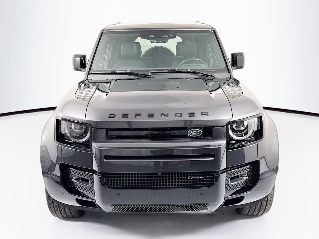 Used 2023 Land Rover Defender 110 X-Dynamic SE AWD/4WD image 2