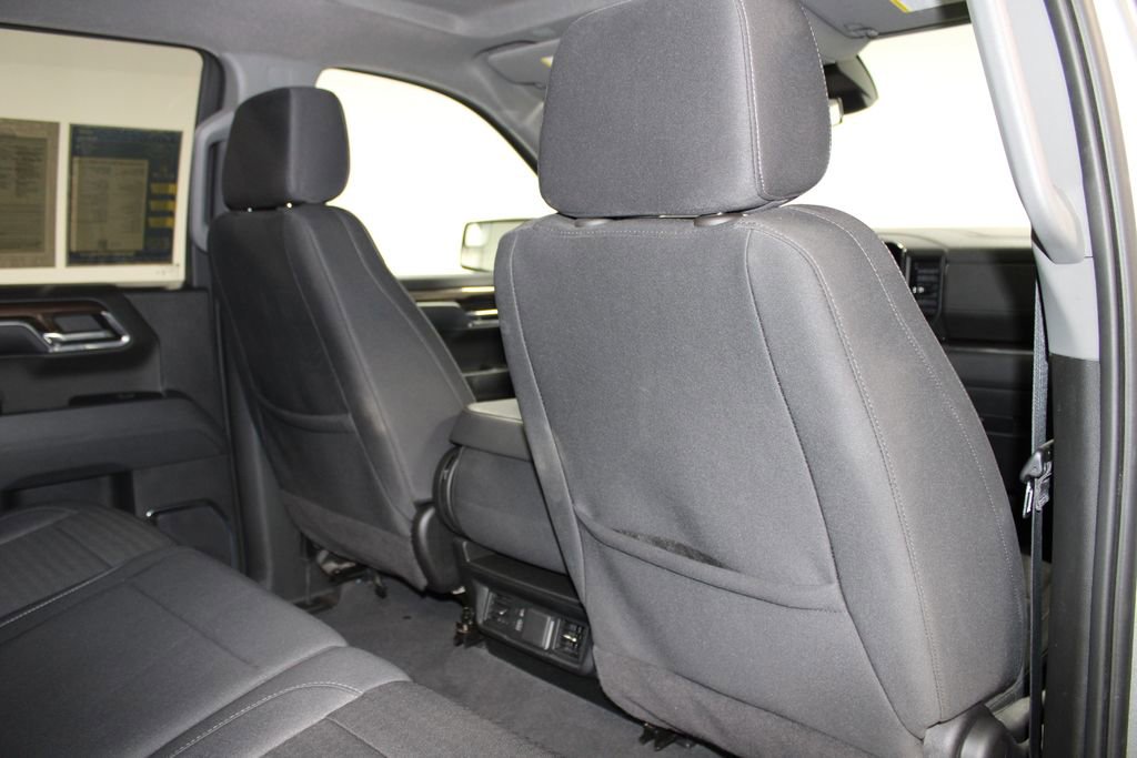 Used 2024 Chevrolet Silverado 1500 LT image 30