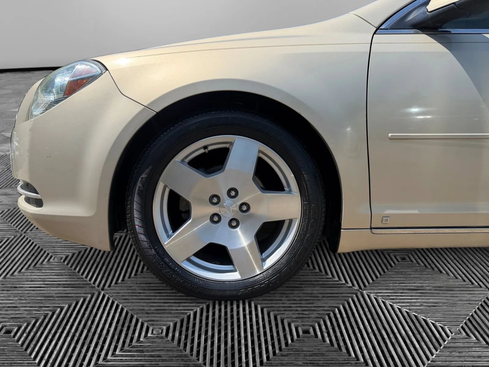 Used 2009 Chevrolet Malibu LT w/ HFV6 Engine Package FWD image 14