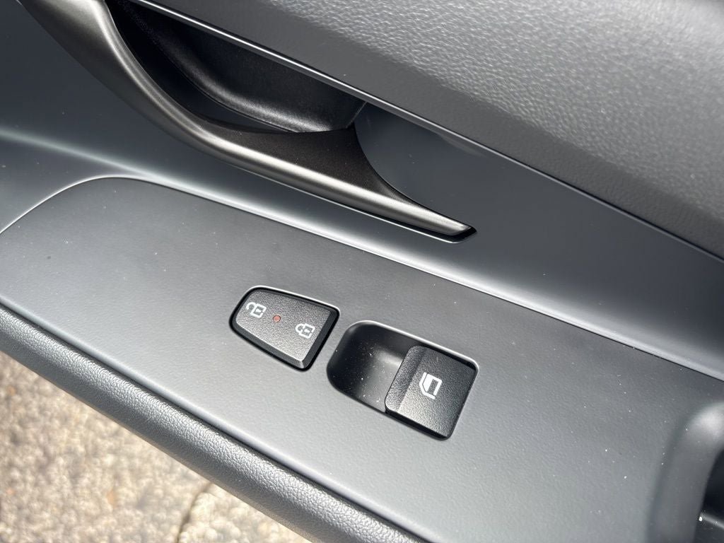 Certified 2025 Hyundai Elantra Sport FWD image 32