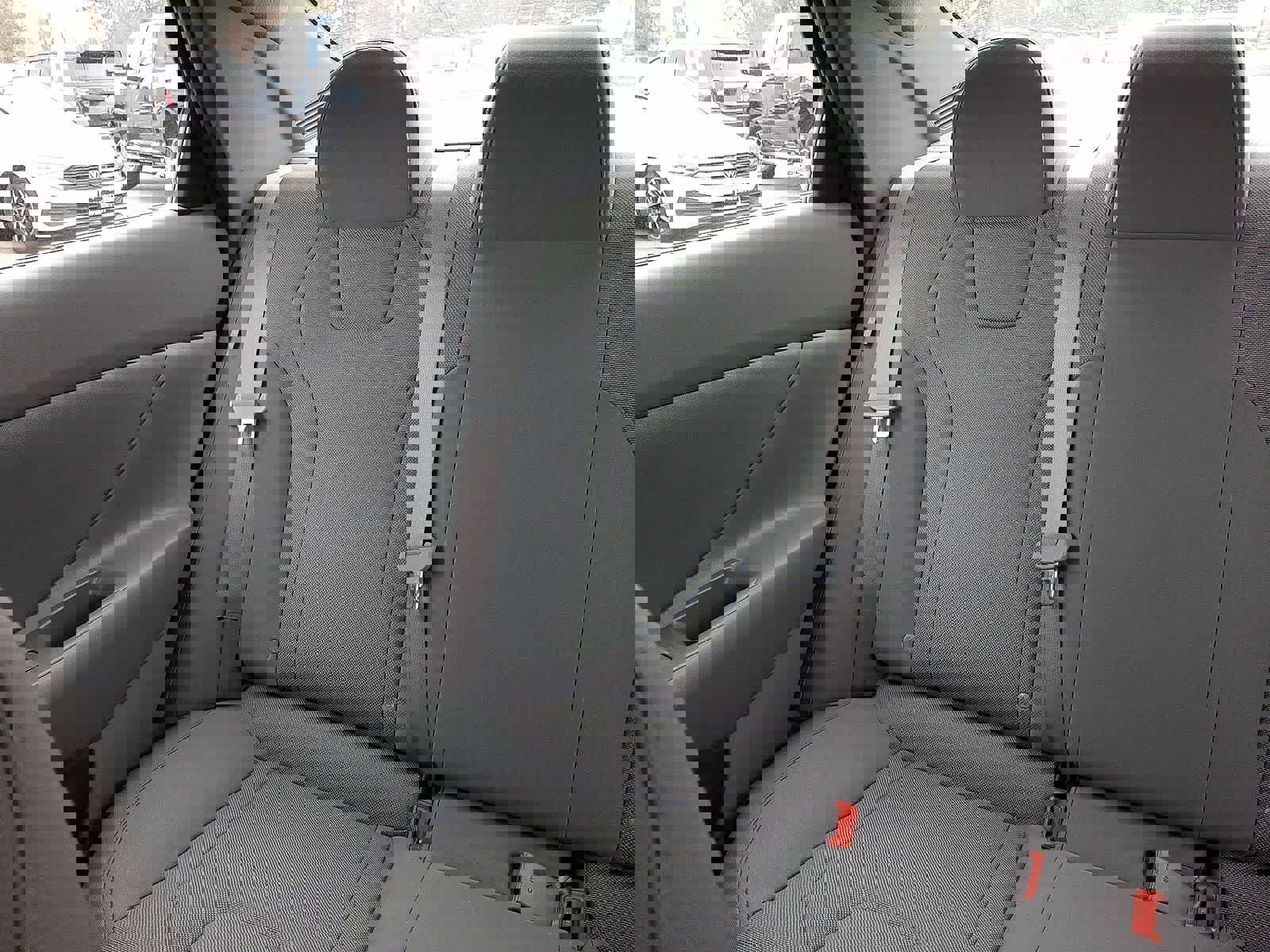 Used 2024 Hyundai Elantra SE image 13