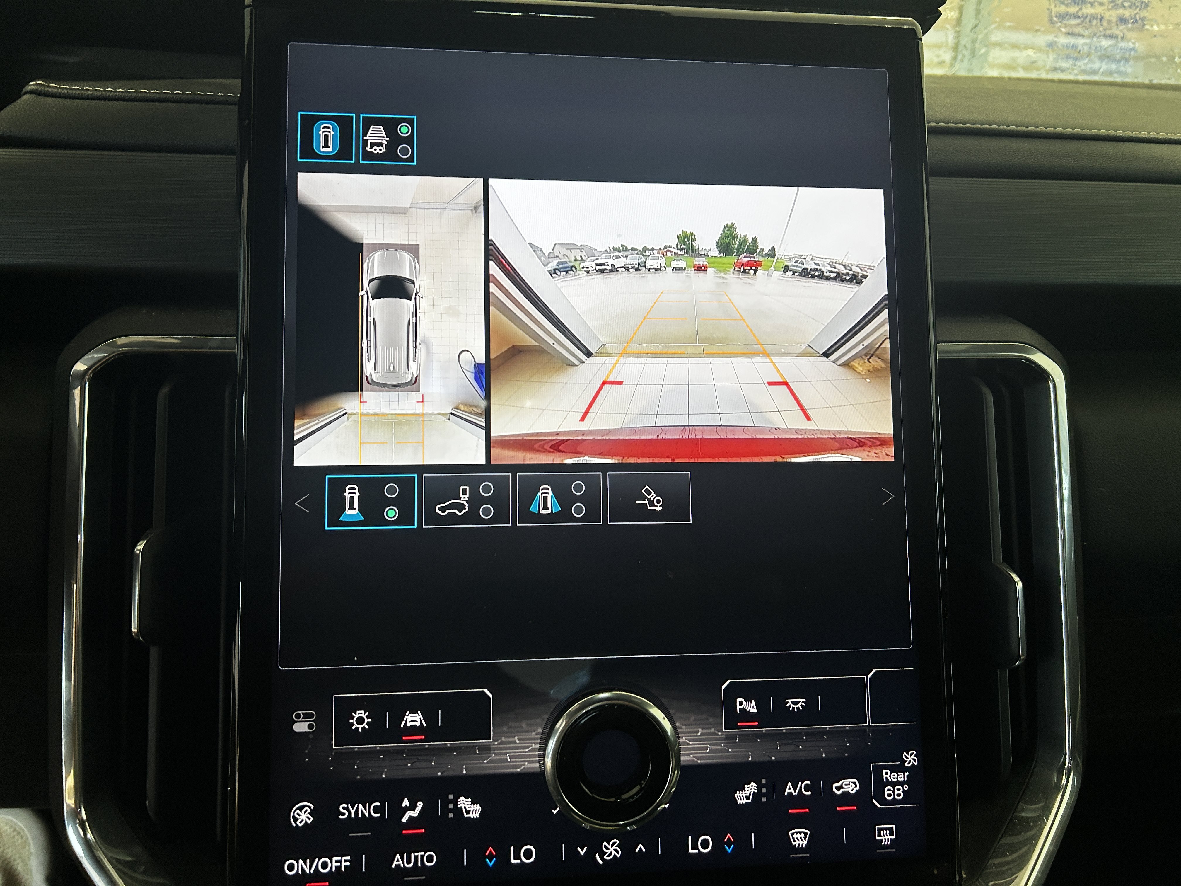 Used 2024 GMC Acadia Elevation w/ Luxury Package FWD image 15