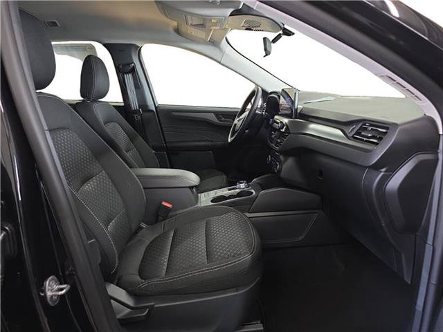 New 2026 Ford Escape Active w/ Cold Weather Package AWD/4WD image 15