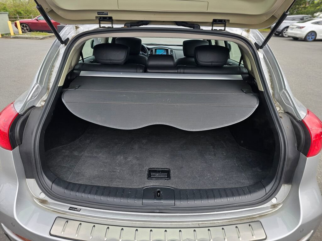 Used 2016 INFINITI QX50 AWD w/ Premium Plus Package image 19