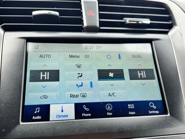 Used 2020 Ford Fusion SE image 26