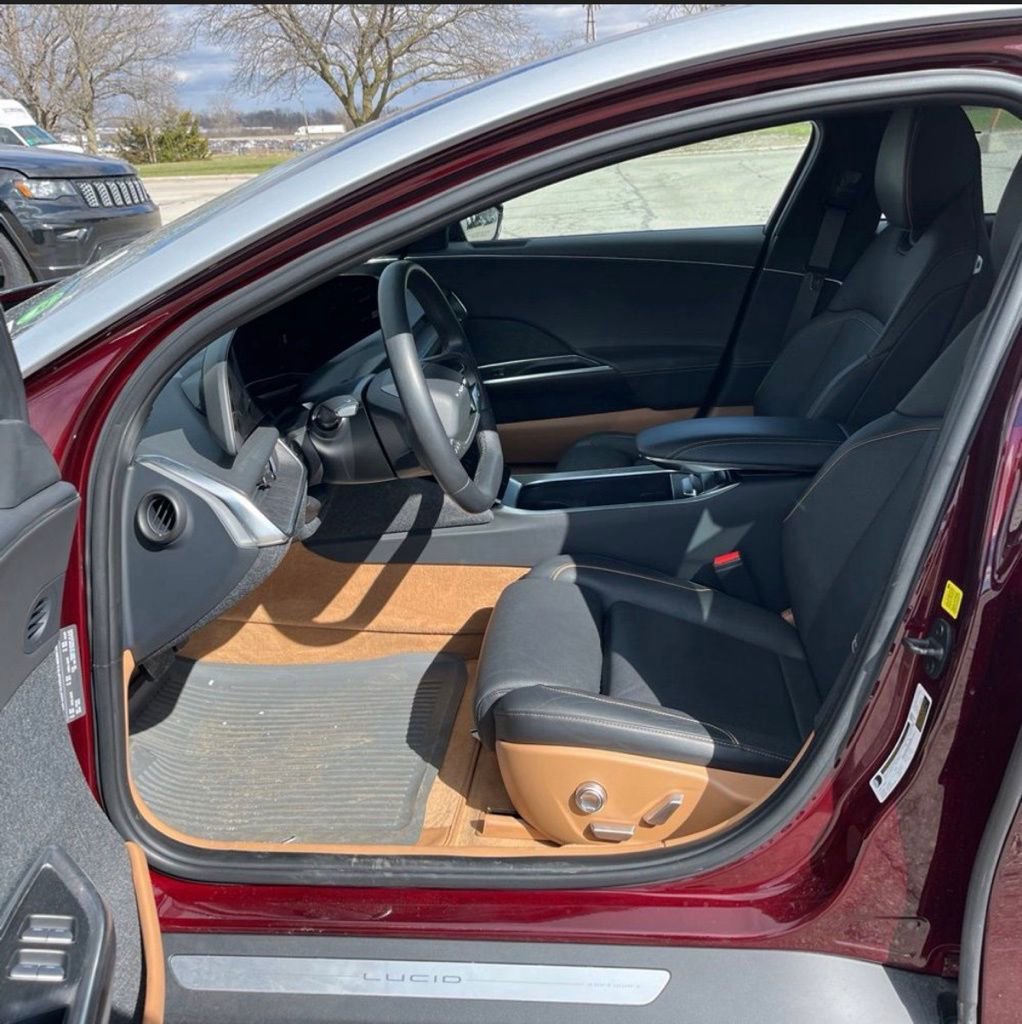 Used 2023 Lucid Air Touring image 12
