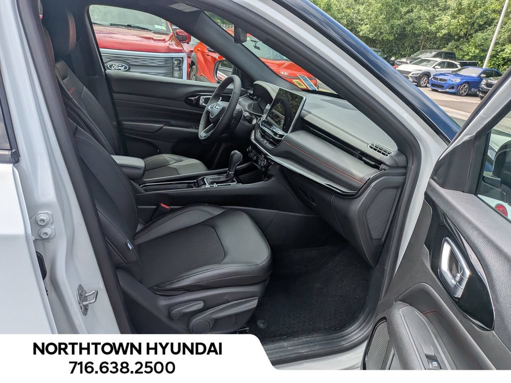 Used 2026 Jeep Compass Trailhawk AWD/4WD image 38