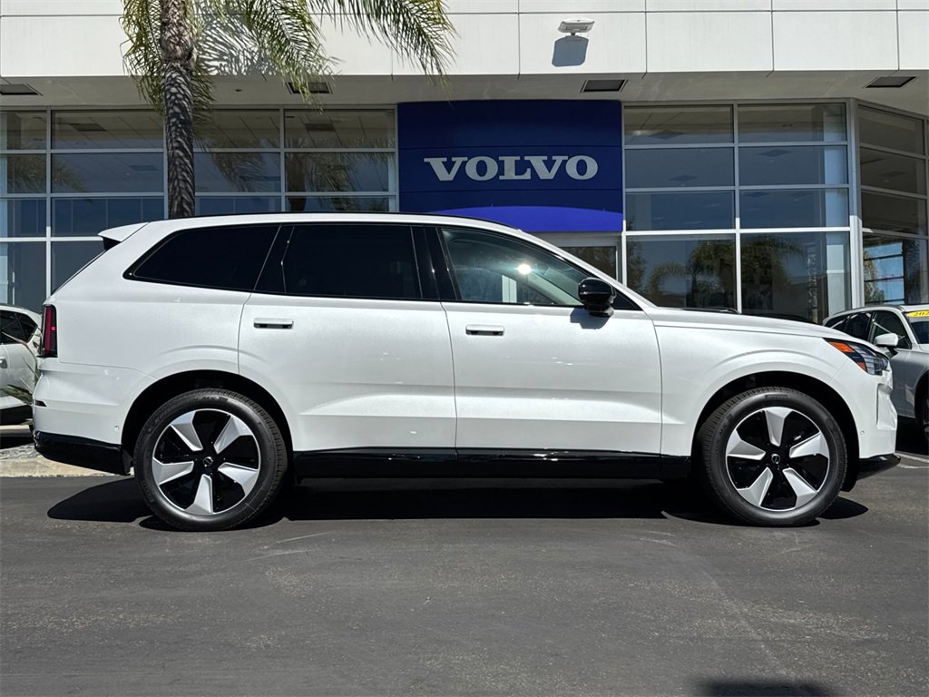 New 2025 Volvo EX90 Plus image 6