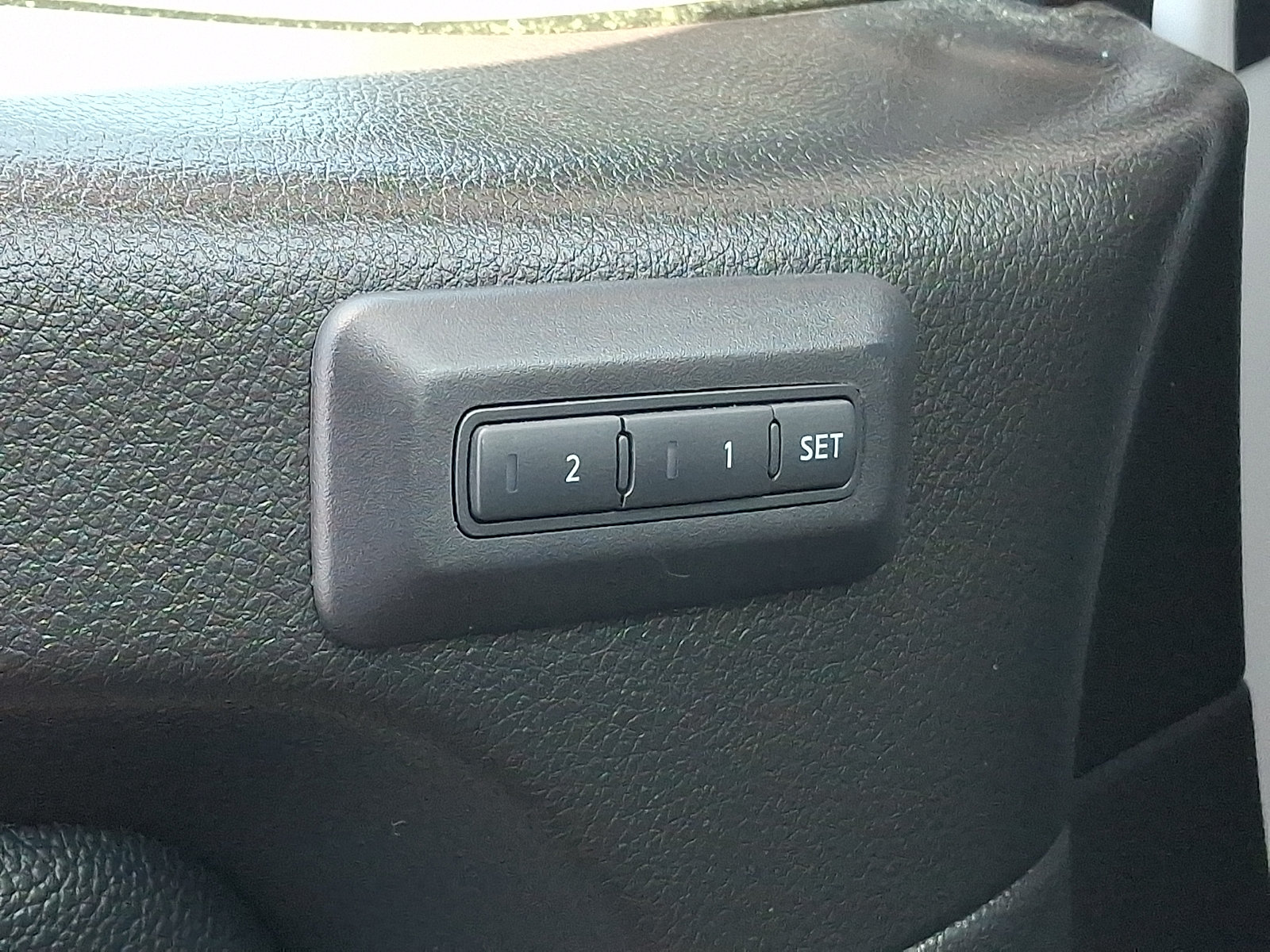 Certified 2024 Nissan Titan PRO-4X w/ Pro-4x Convenience Package AWD/4WD image 26