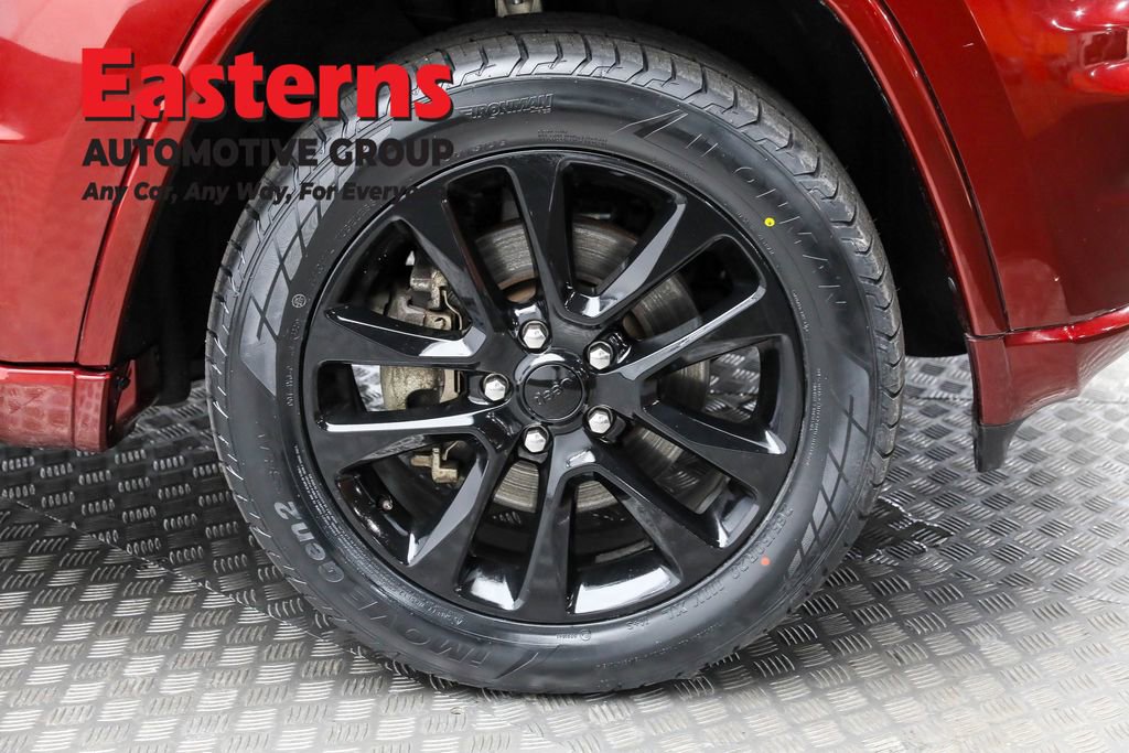 Used 2021 Jeep Grand Cherokee Laredo X image 30