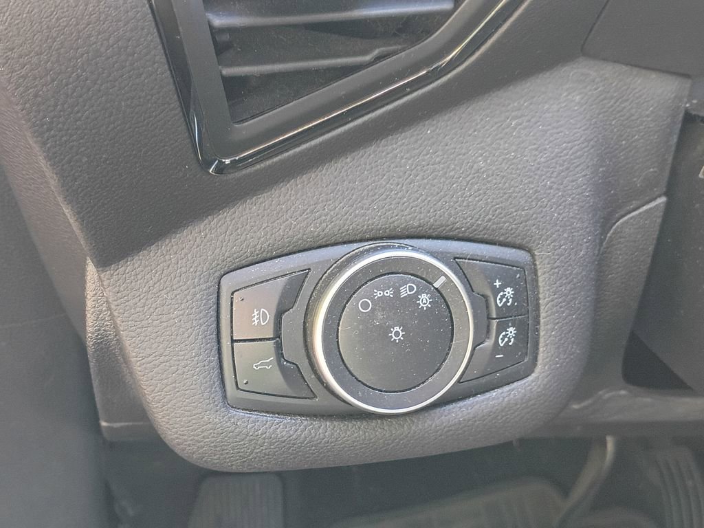 Used 2017 Ford Escape Titanium w/ Equipment Group 301A AWD/4WD image 14
