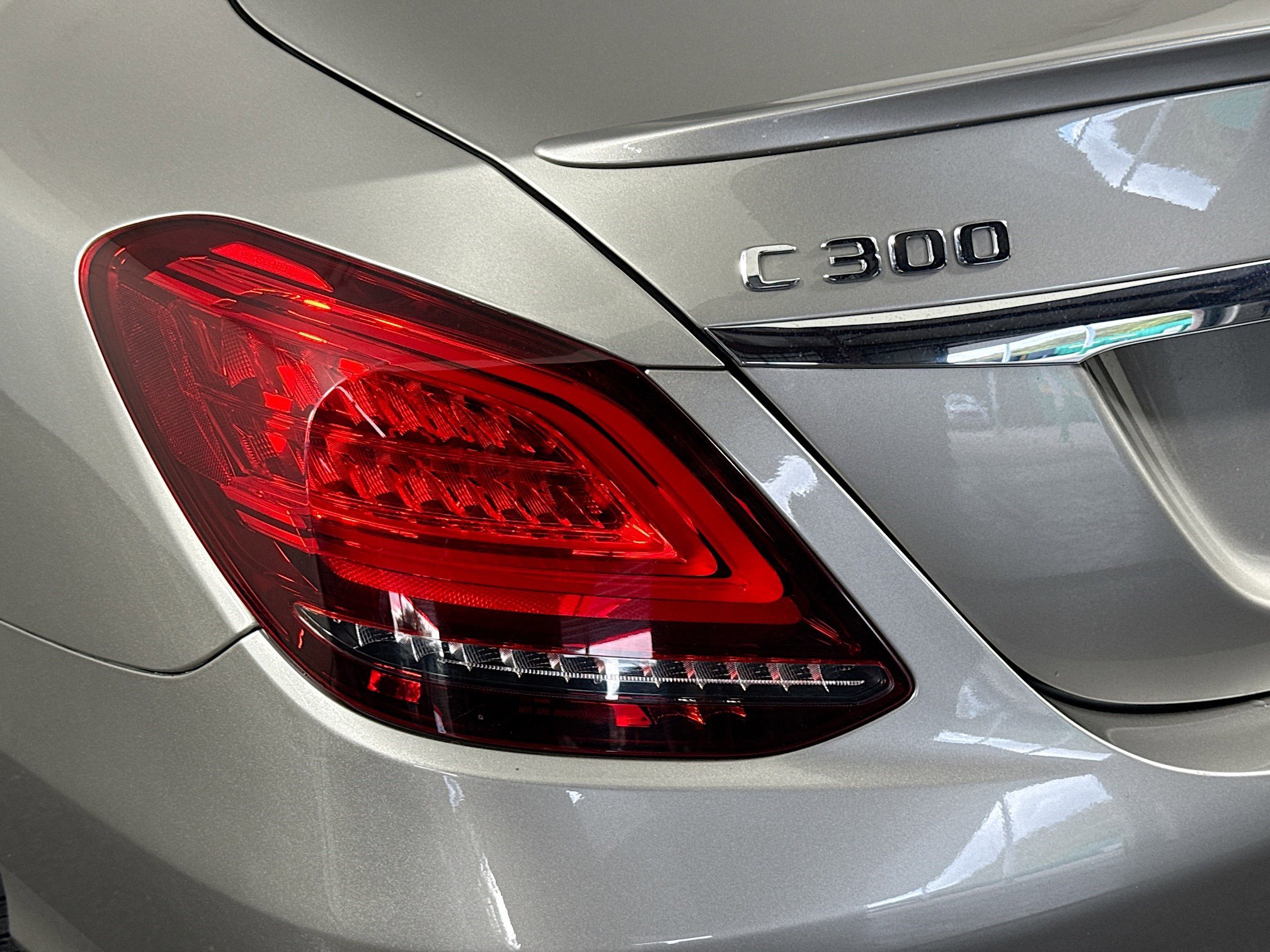 Used 2020 Mercedes-Benz C 300 Sedan image 36