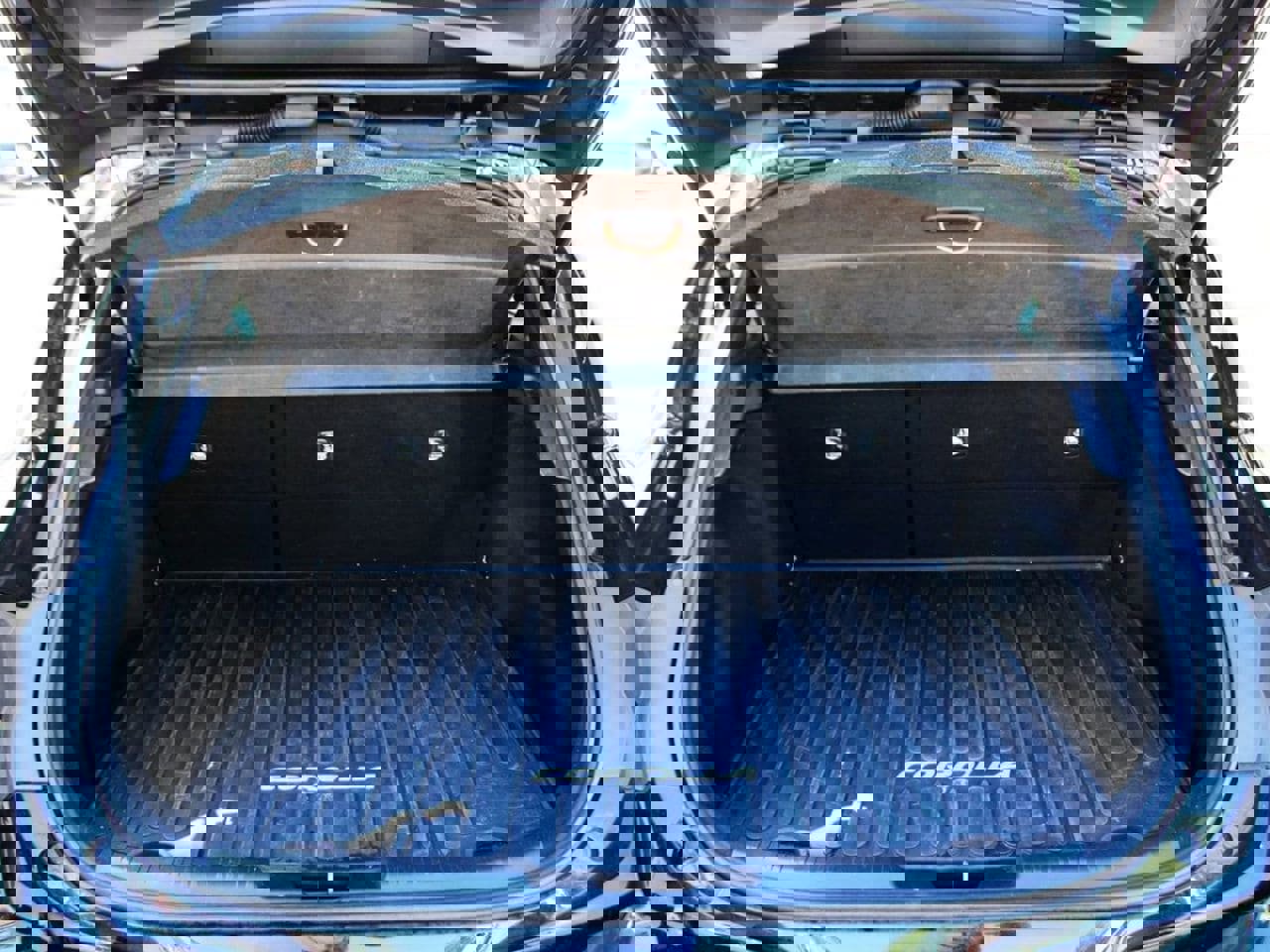 Used 2025 Toyota Corolla SE image 5