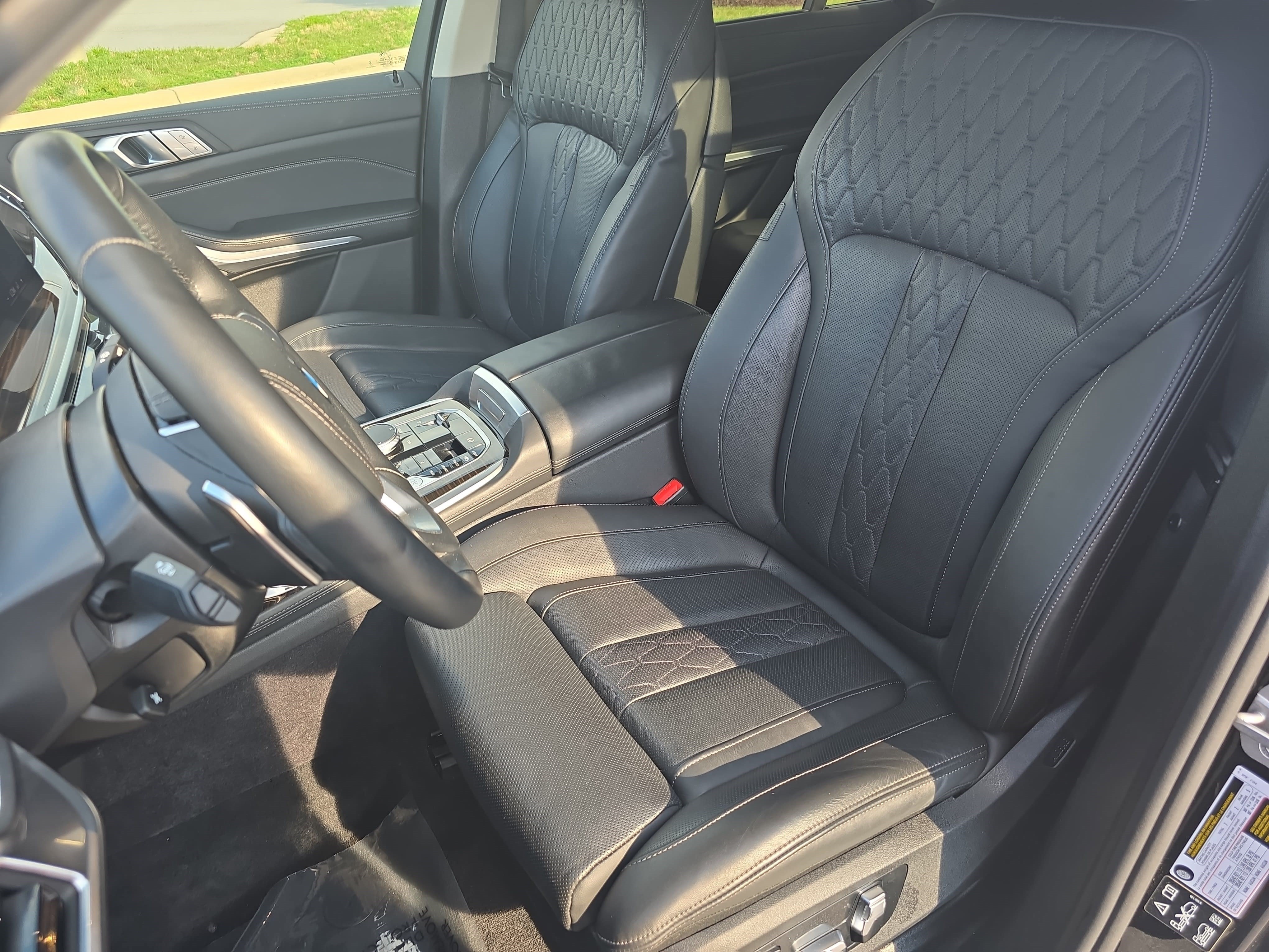 Used 2026 BMW X7 xDrive40i AWD/4WD image 16